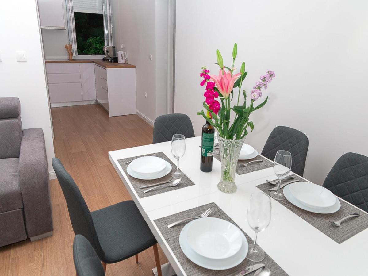 Apartment Matea โมโกชิซา ภายนอก รูปภาพ