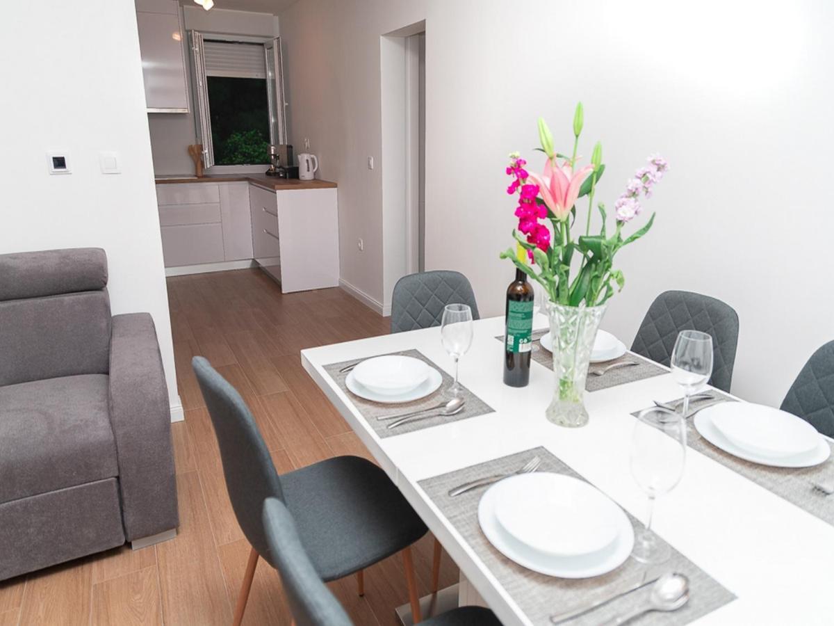 Apartment Matea โมโกชิซา ภายนอก รูปภาพ